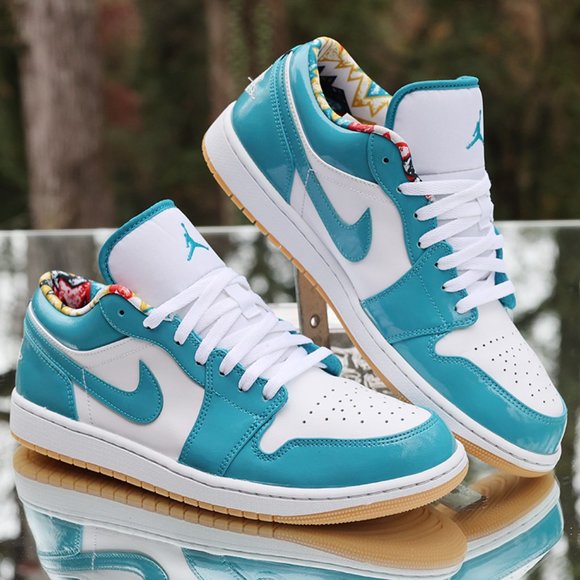 Air Jordan 1 Low Barcelona - Picture 3 of 10